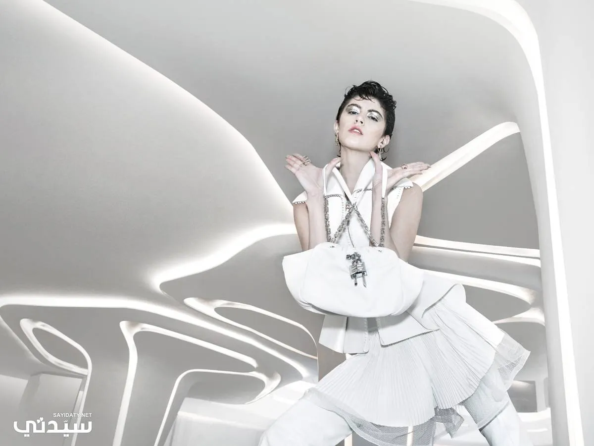 جلسة تصوير خاصة بـ سيدتي ..أناقة مستقبلية   Givenchy SS2022