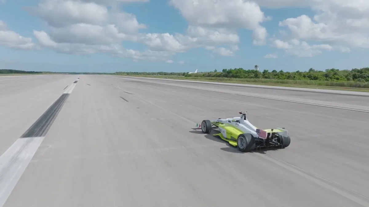 سيارة ذاتية القيادة PoliMOVE