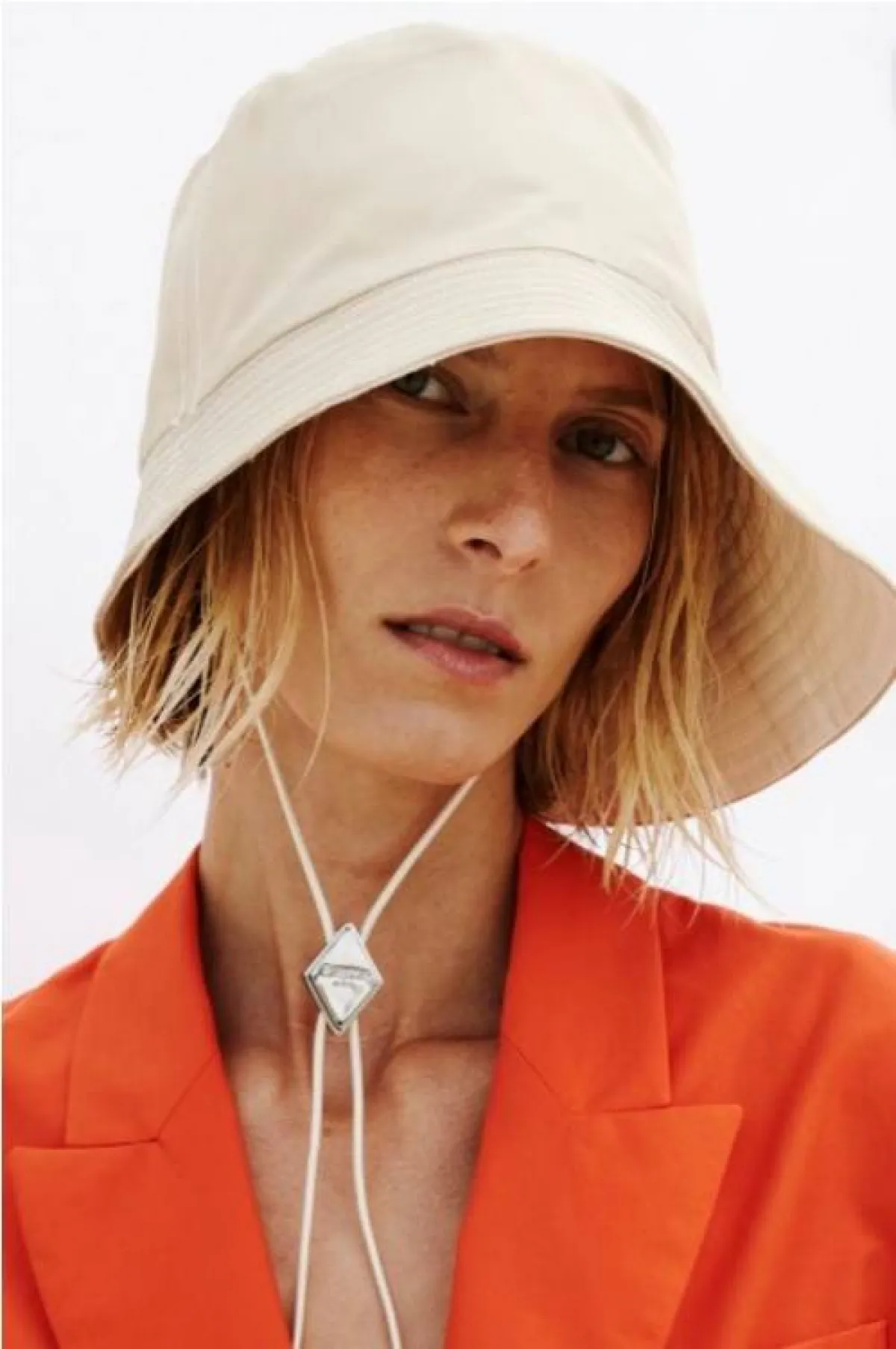 قبعة من إيلليم  Elleme