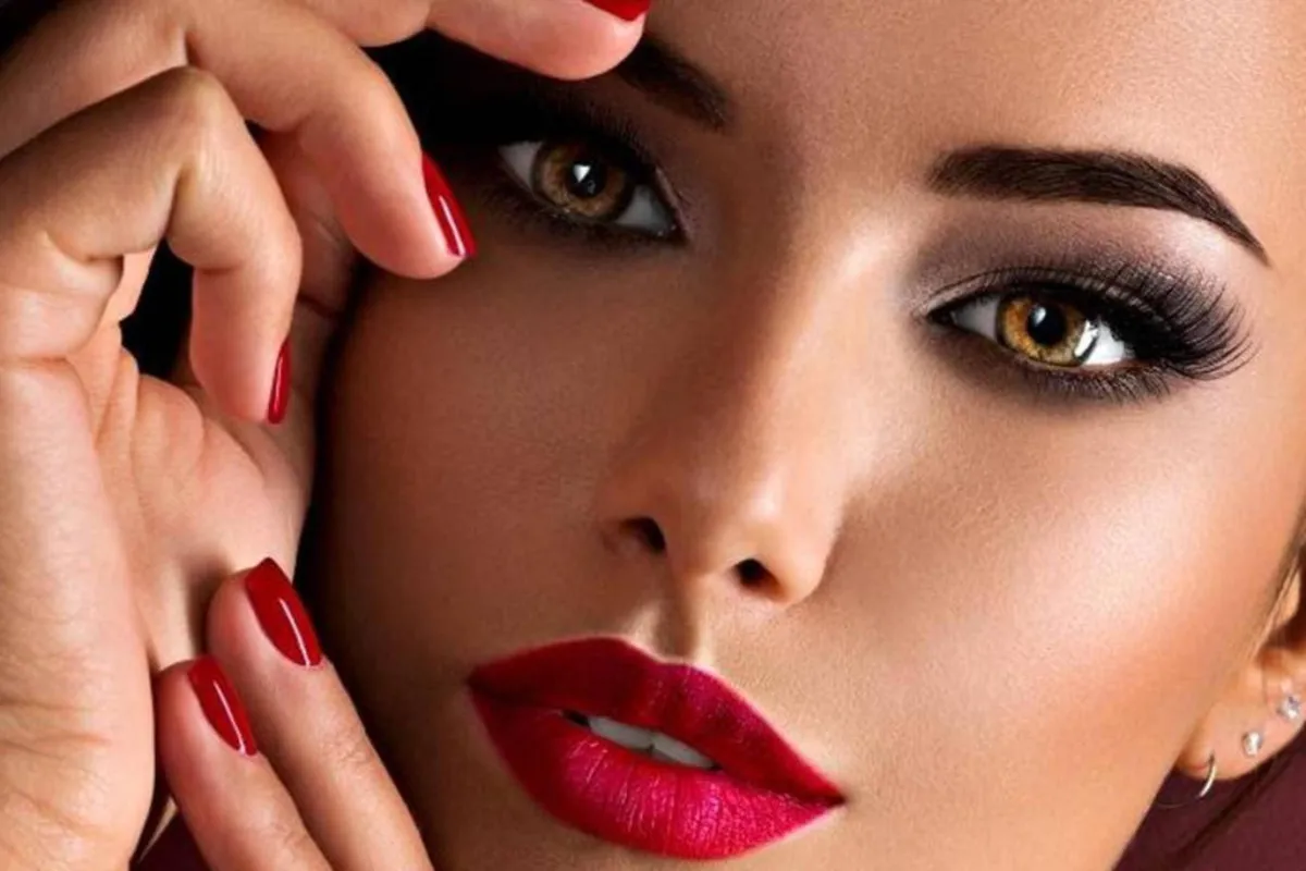 مكياج العيون