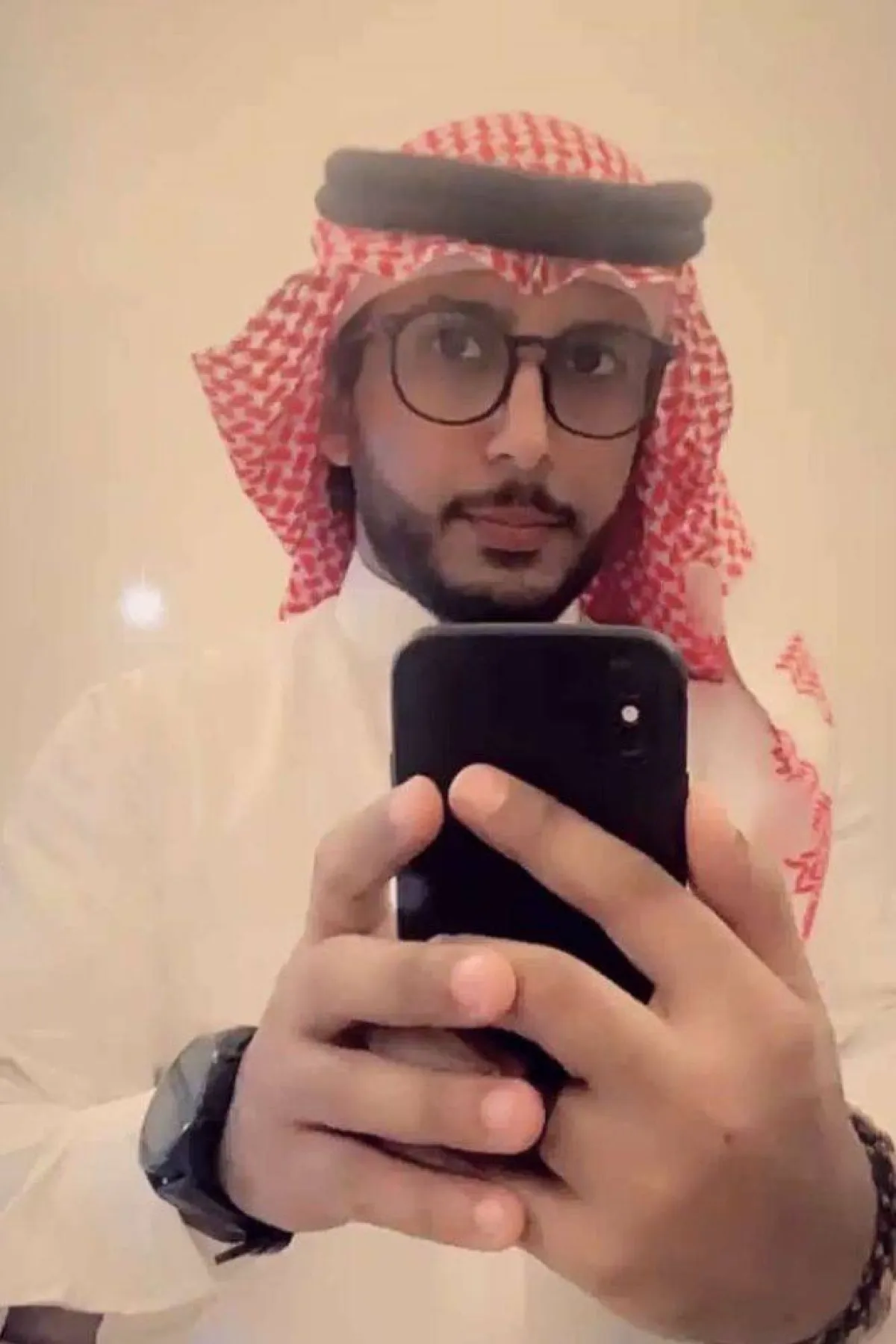 تظهر الصورة شخصية عبدالكريم سلمان مصدر الصورة عبدالكريم سلمان