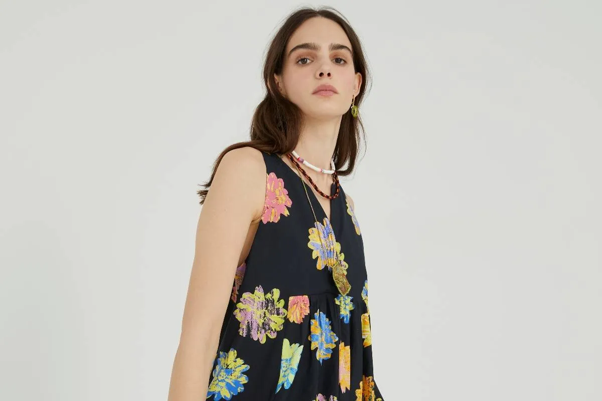 فساتين مزيّنة بالورود