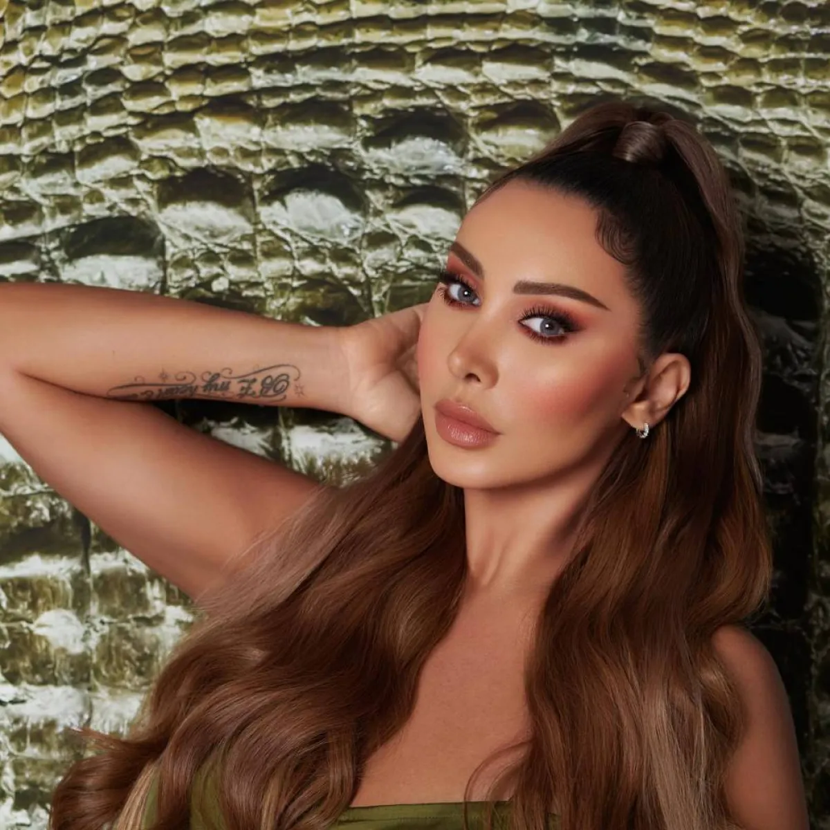 تسريحة أخت العروس من جويل مردينيان