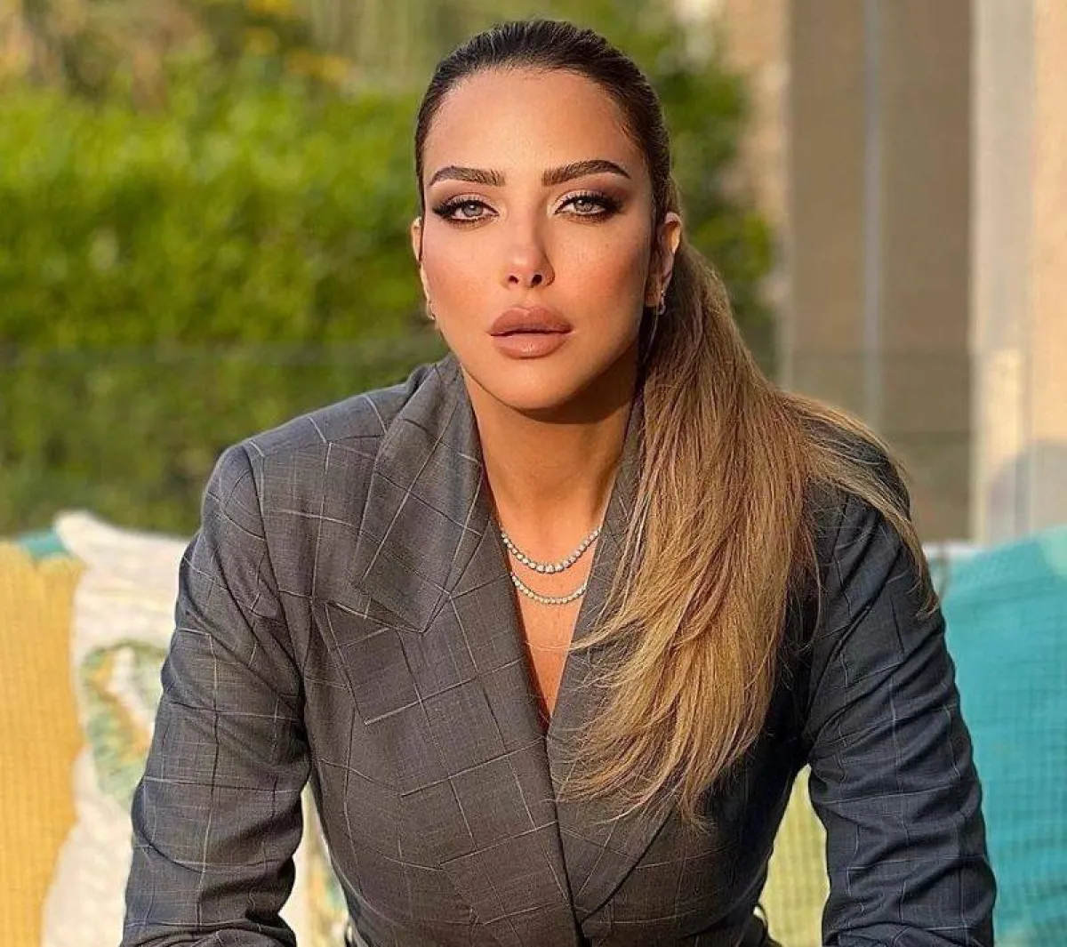 تسريحة ذيل الحصان