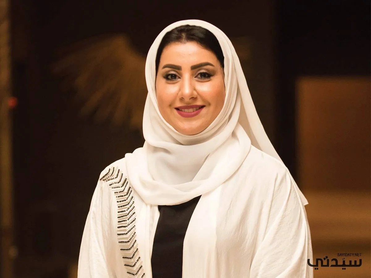 القيادية العُمانية ماجدة المعمري