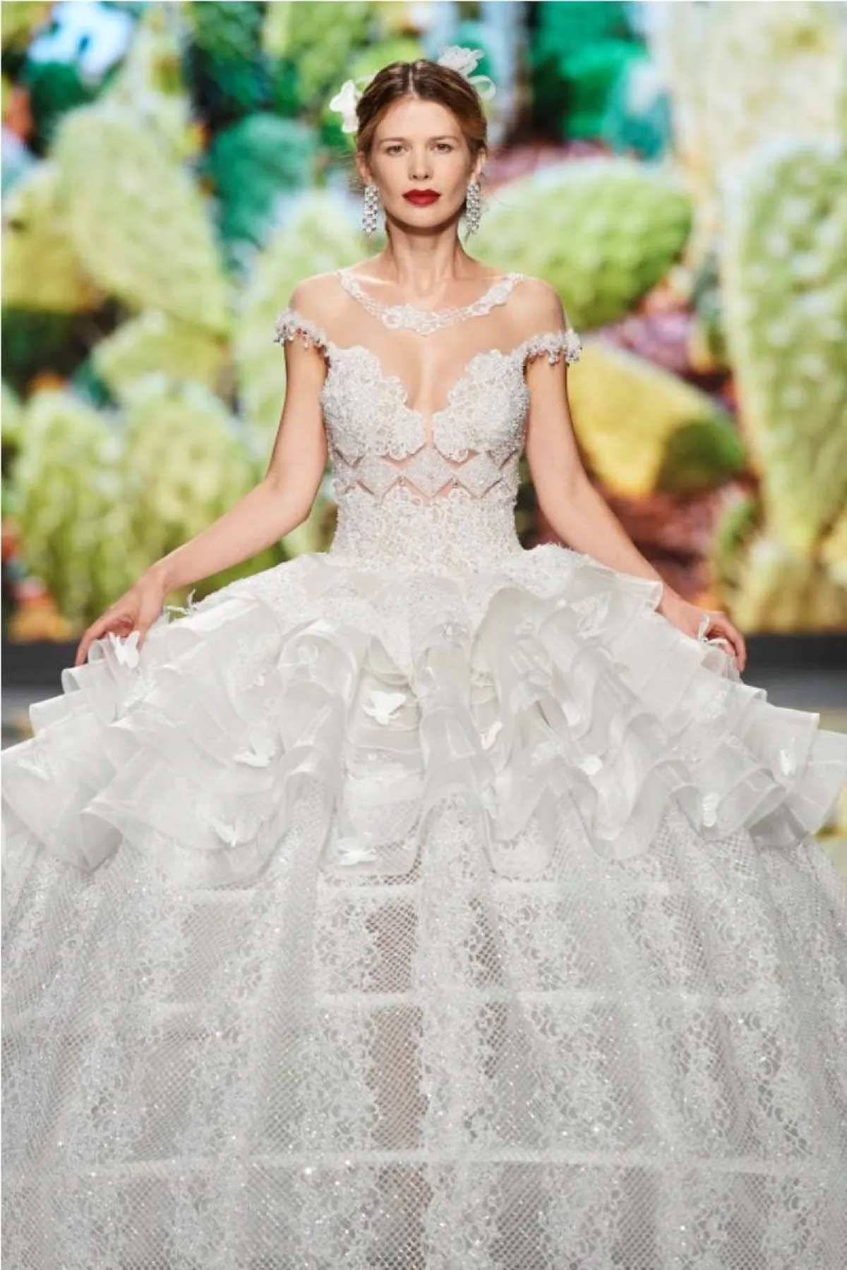 فساتين زفاف موديل سندريلا 2022 من أميليا كازابلانكا  Amelia Casablanca