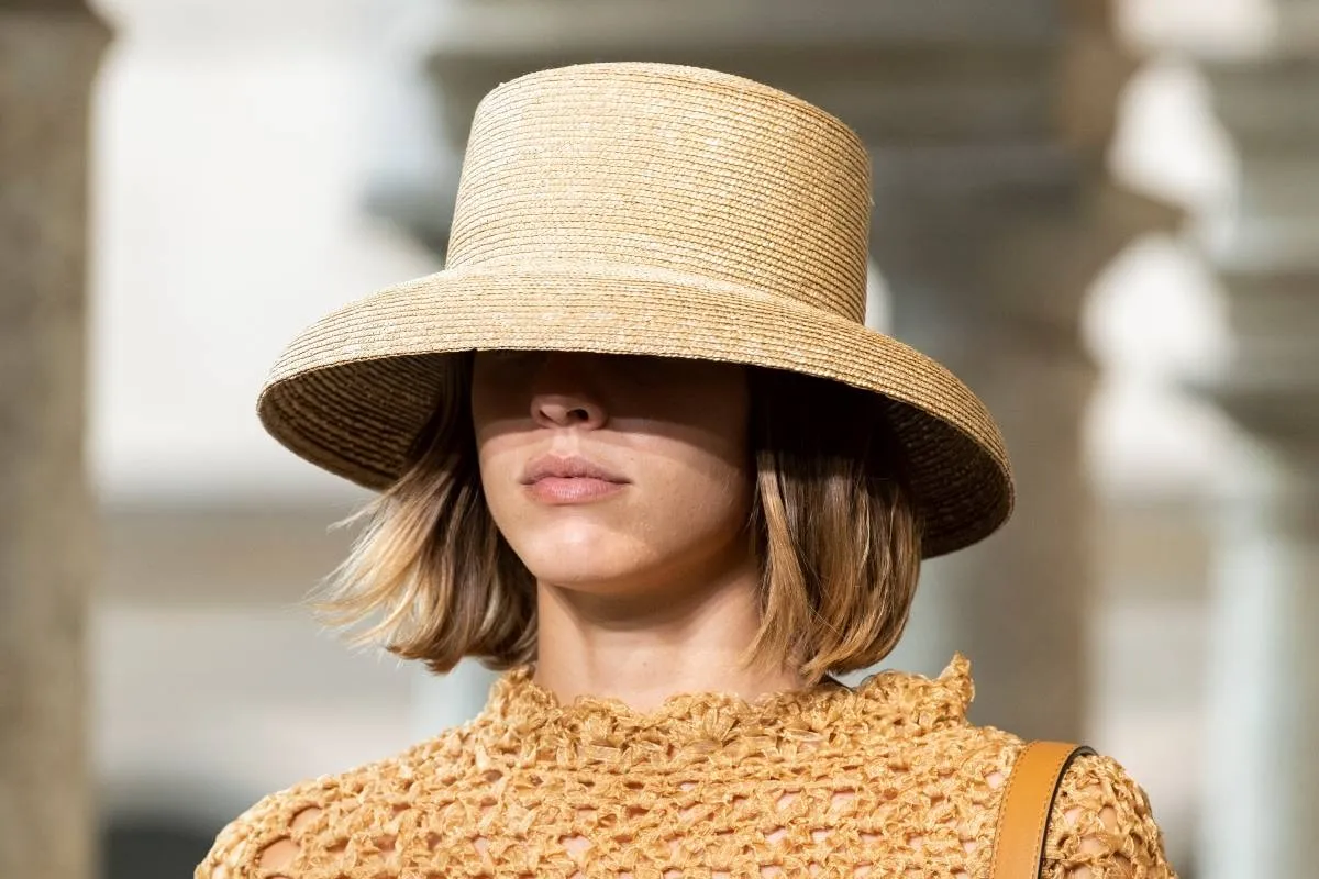 قبعات القش إكسسوار صيفي بامتياز