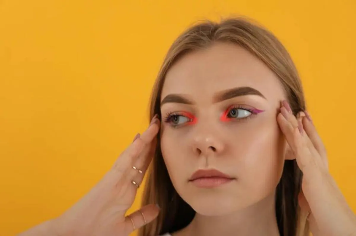 أفضل 10 أقلام كحل ملونة 