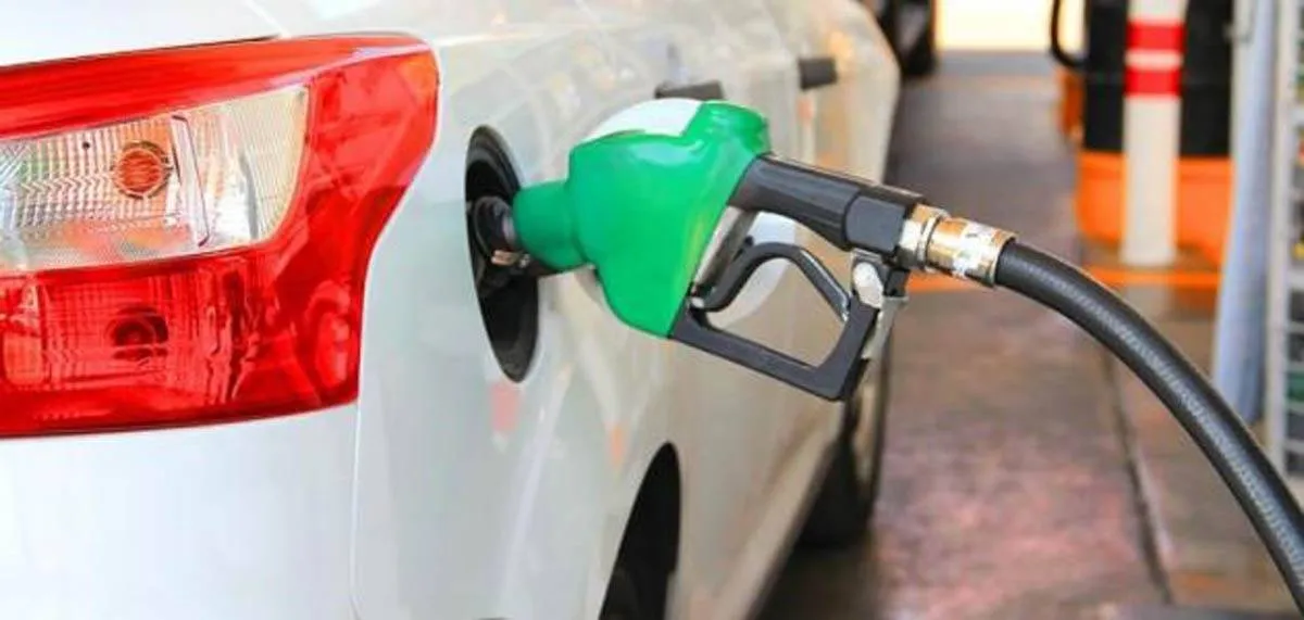 ماذا يحدث عند تزويد سيارة البنزين بالديزل؟