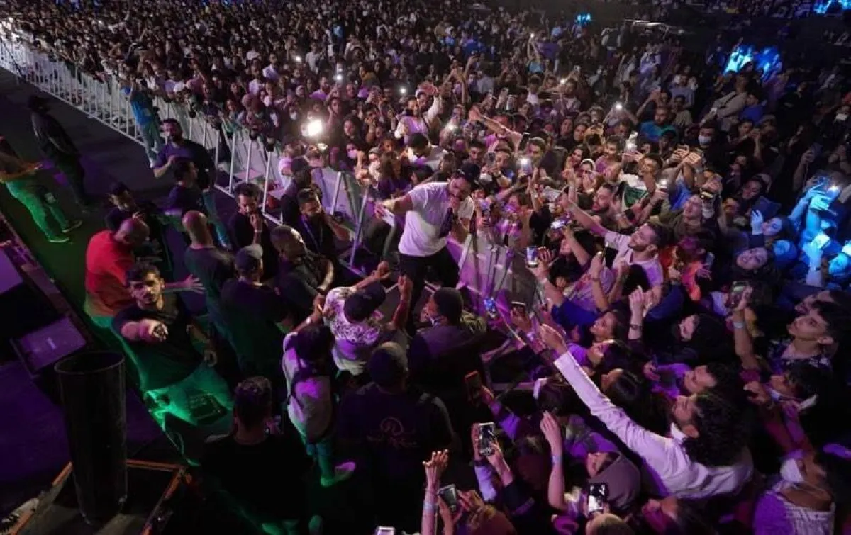 تامر حسني - صورة من حفل الرياض على  حساب تامر حسني على إنستجرام