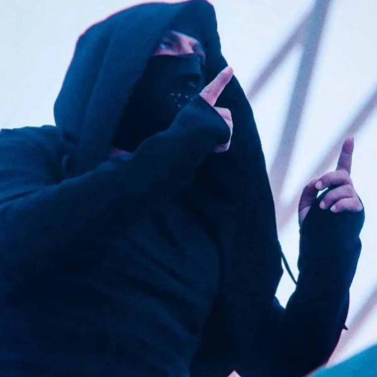 أحمد السقا من فيلم العنكبوت - صورة من حسابه على انستجرام