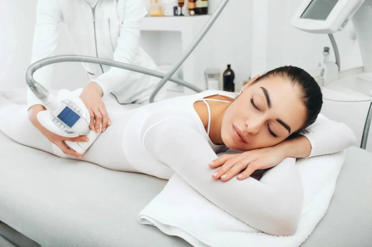 تقنية التحفيز الكهربائي لشدّ عضلات الجسم  Body Muscles Stimulation