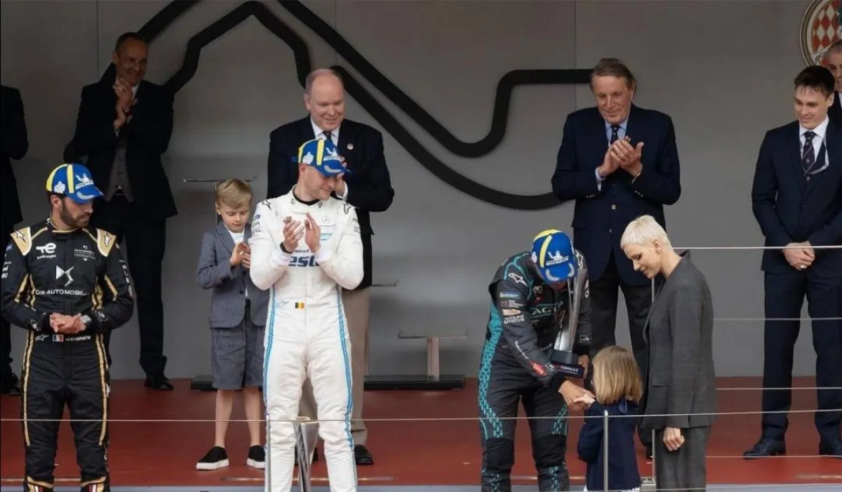 الأميرة شارلين في سباق موناكو E-Prix- الصورة من حساب بيت موناكو الملكي على إنستغرام