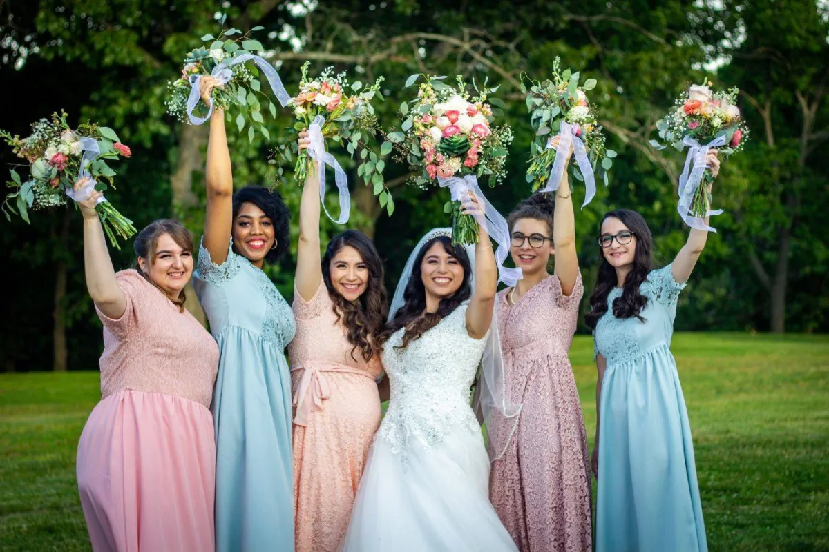 وصيفة العروس