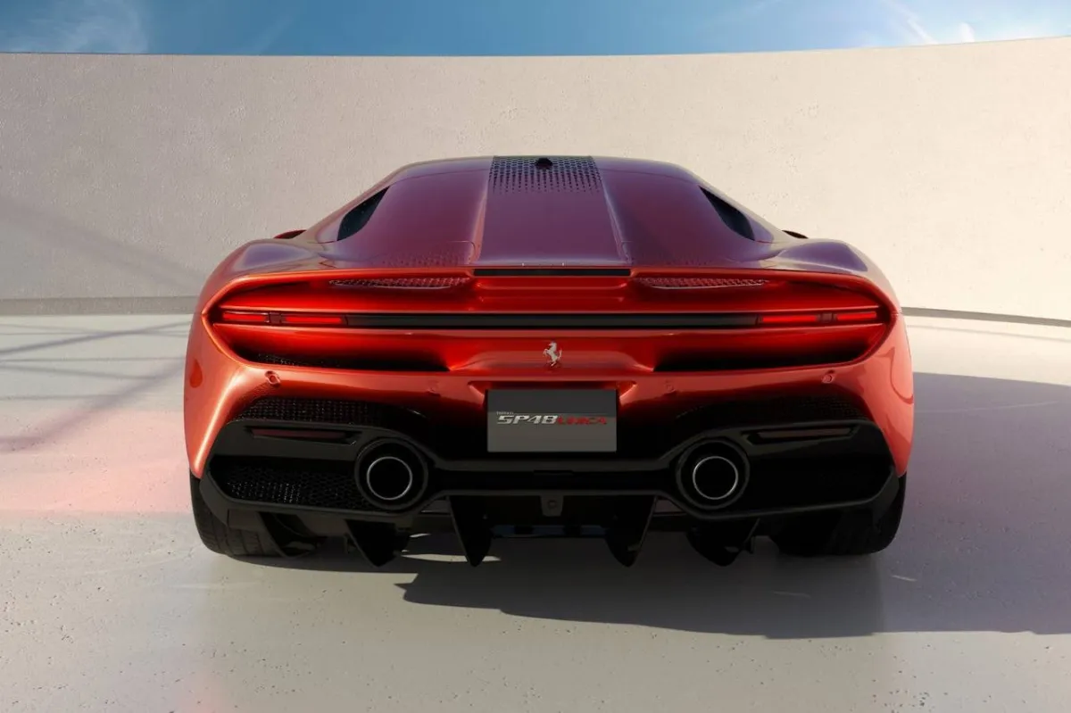 فيراري بدون زجاج خلفي.. يونيكا SP48