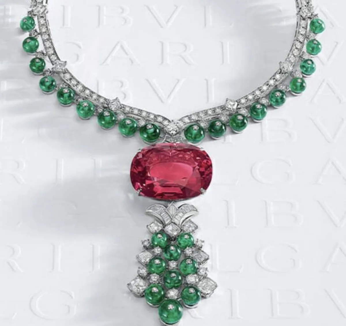 عقد الاسبنيل