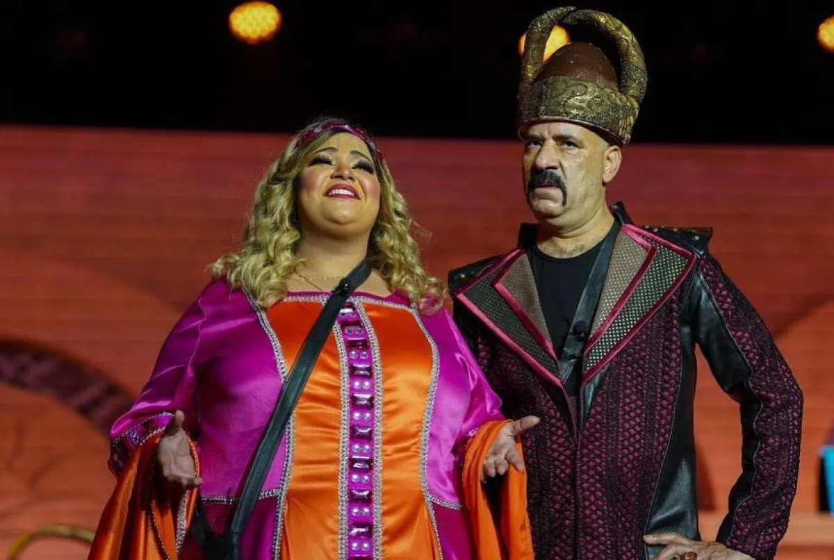 كواليس مسرحية اللمبي في الجاهلية - صورة من صفحة ويزو على موقع " انستغرام"