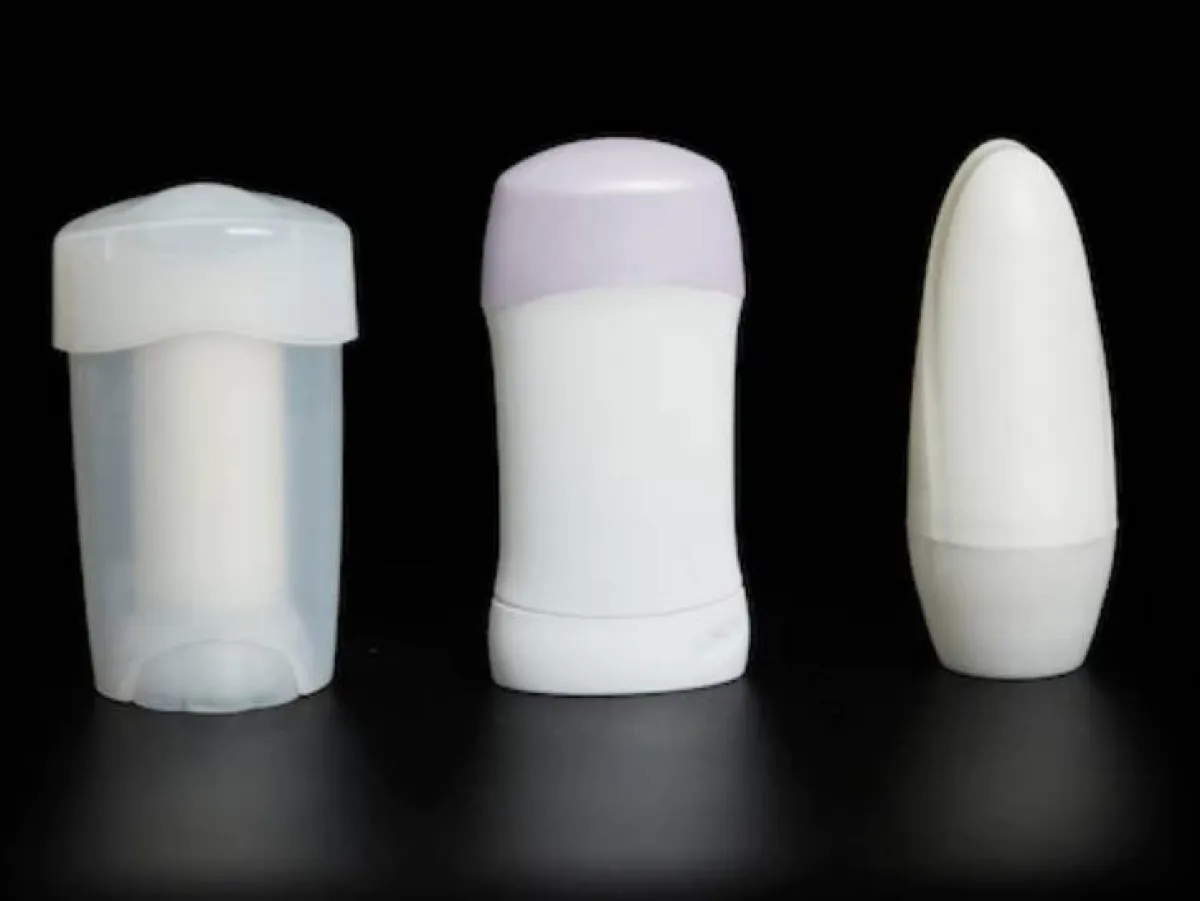 الفرق بين مزيل العرق ومضاد التعرق