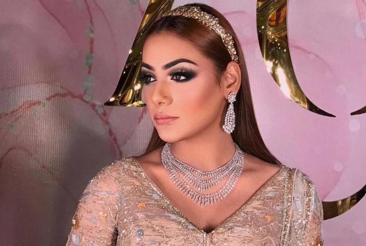 تسريحة شعر هندية ناعمة