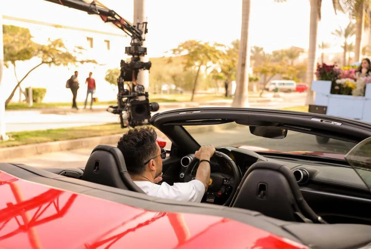 كواليس أغنية "جمالها استثنائي" - صوة من صفحة الفنان محمد حماقي على موقع " انستغرام"