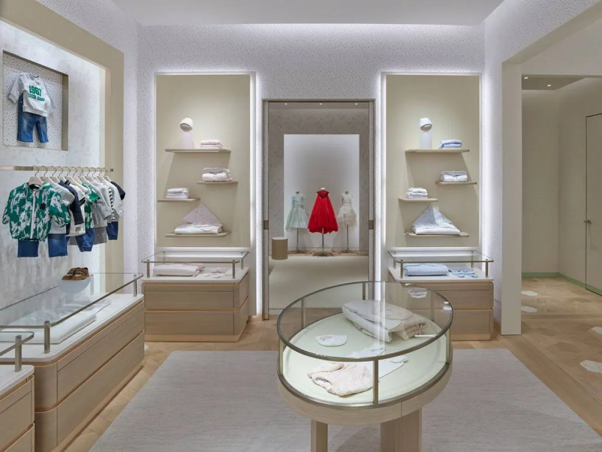 متجر ديور الجديد في الدوحة 