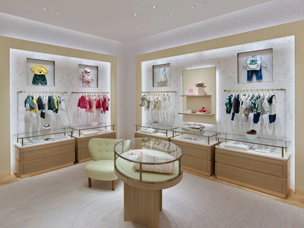 متجر ديور الجديد في الدوحة 