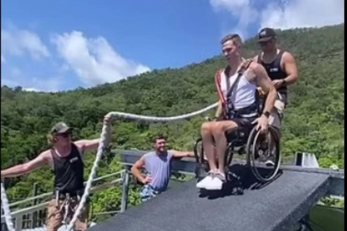 رياضي مصاب بشلل نصفي 