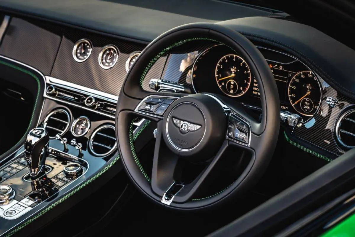 شركة Bentley Beyond Wood - 10 - Carbon Fibre
