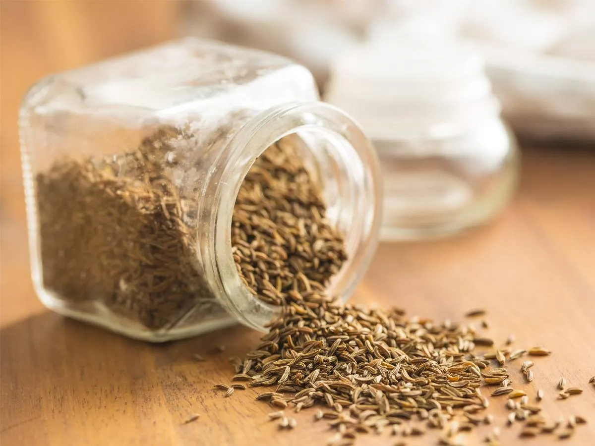 فوائد الكمون للبطن على الريق