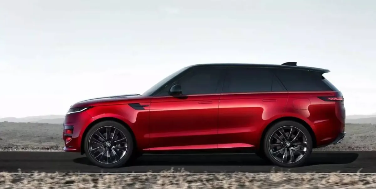 رنج روفر سبورت 2023 بالفخامة الرياضية البريطانية 