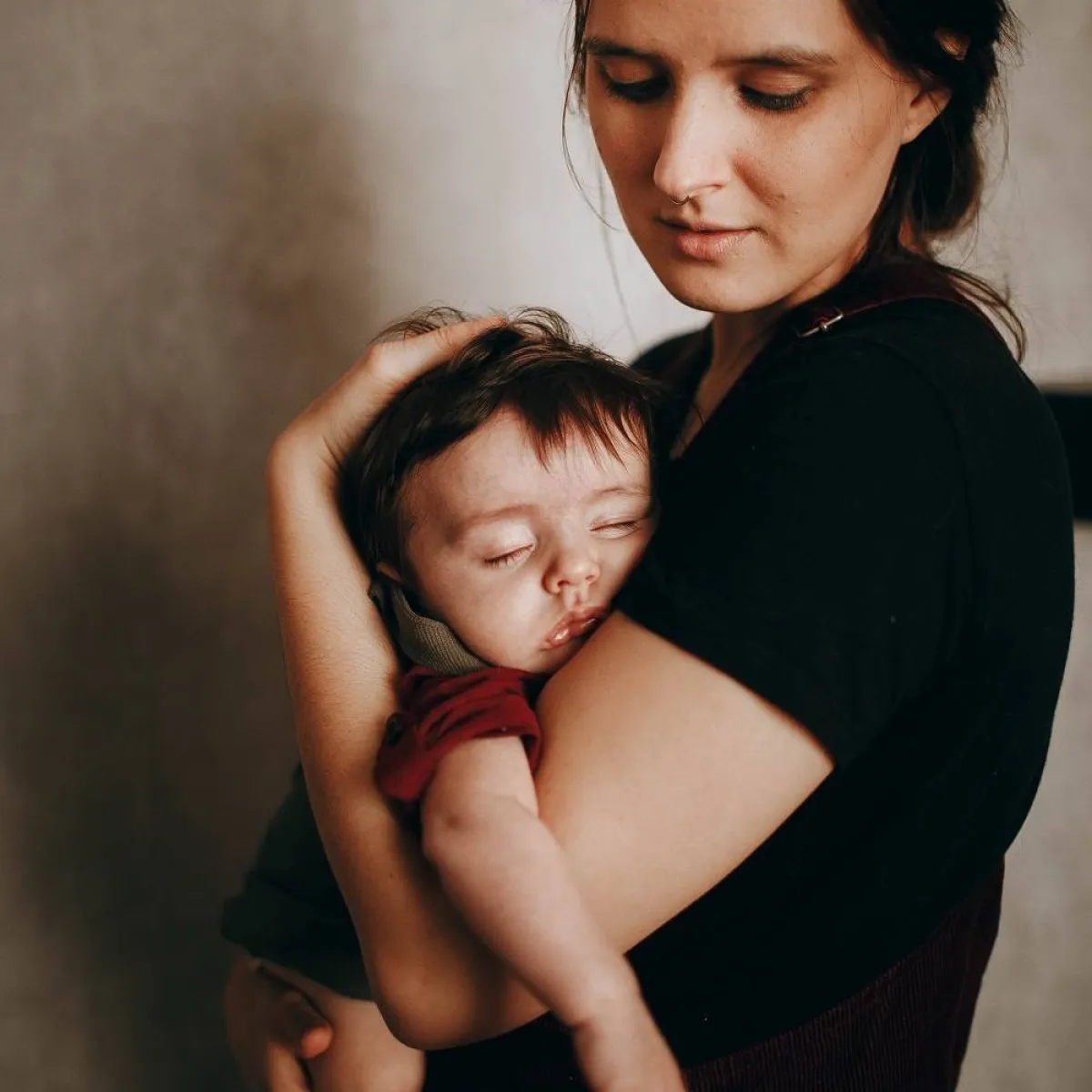 صورة لأم ورضيعها