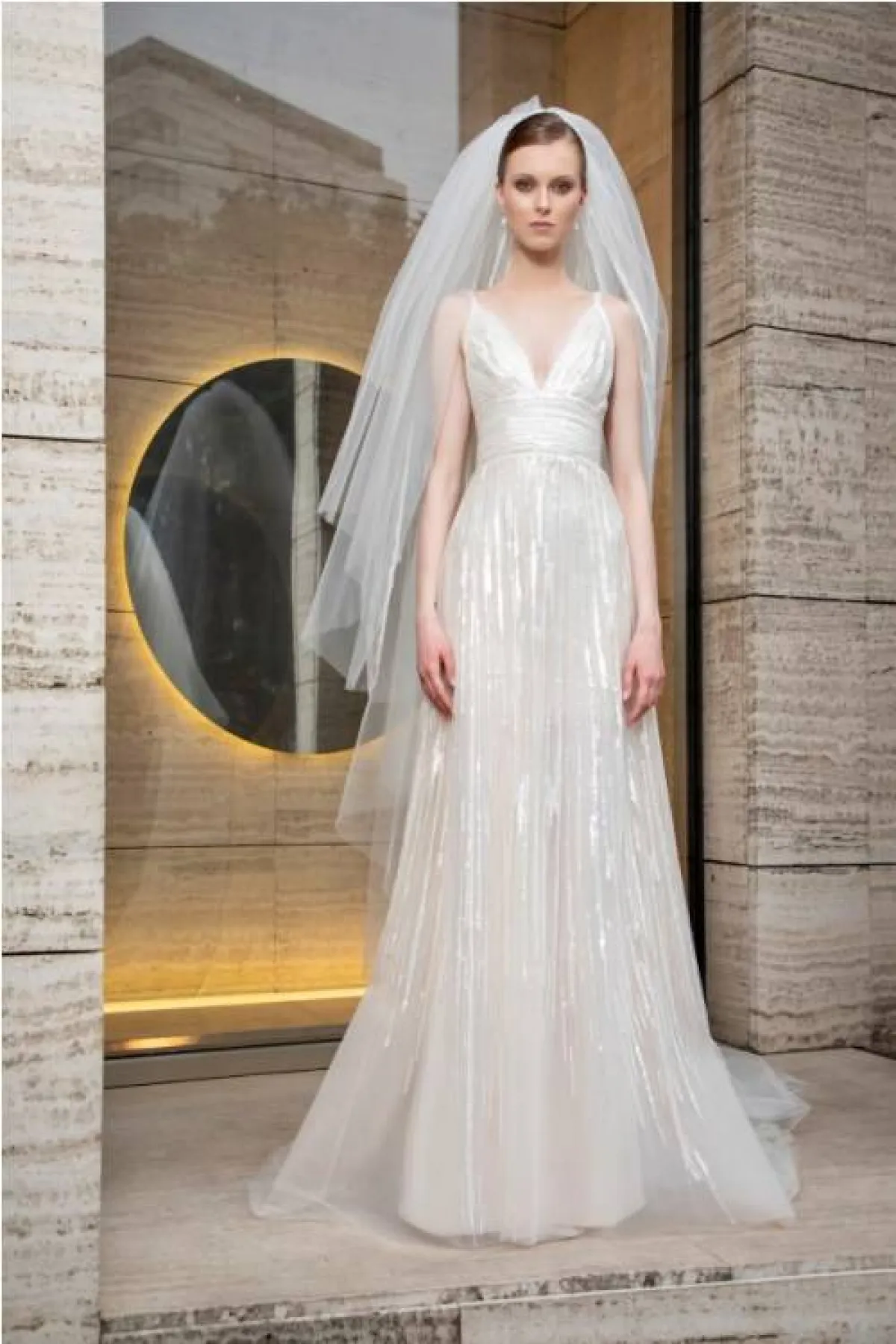 فستان زفاف من إيلي صعب  Elie Saab