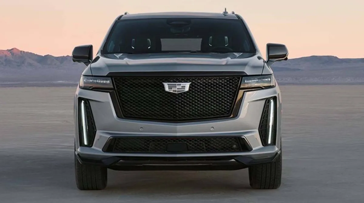 انطلاق كاديلاك اسكاليد V 2023 بقوّة تتجاوز 680 حصان 