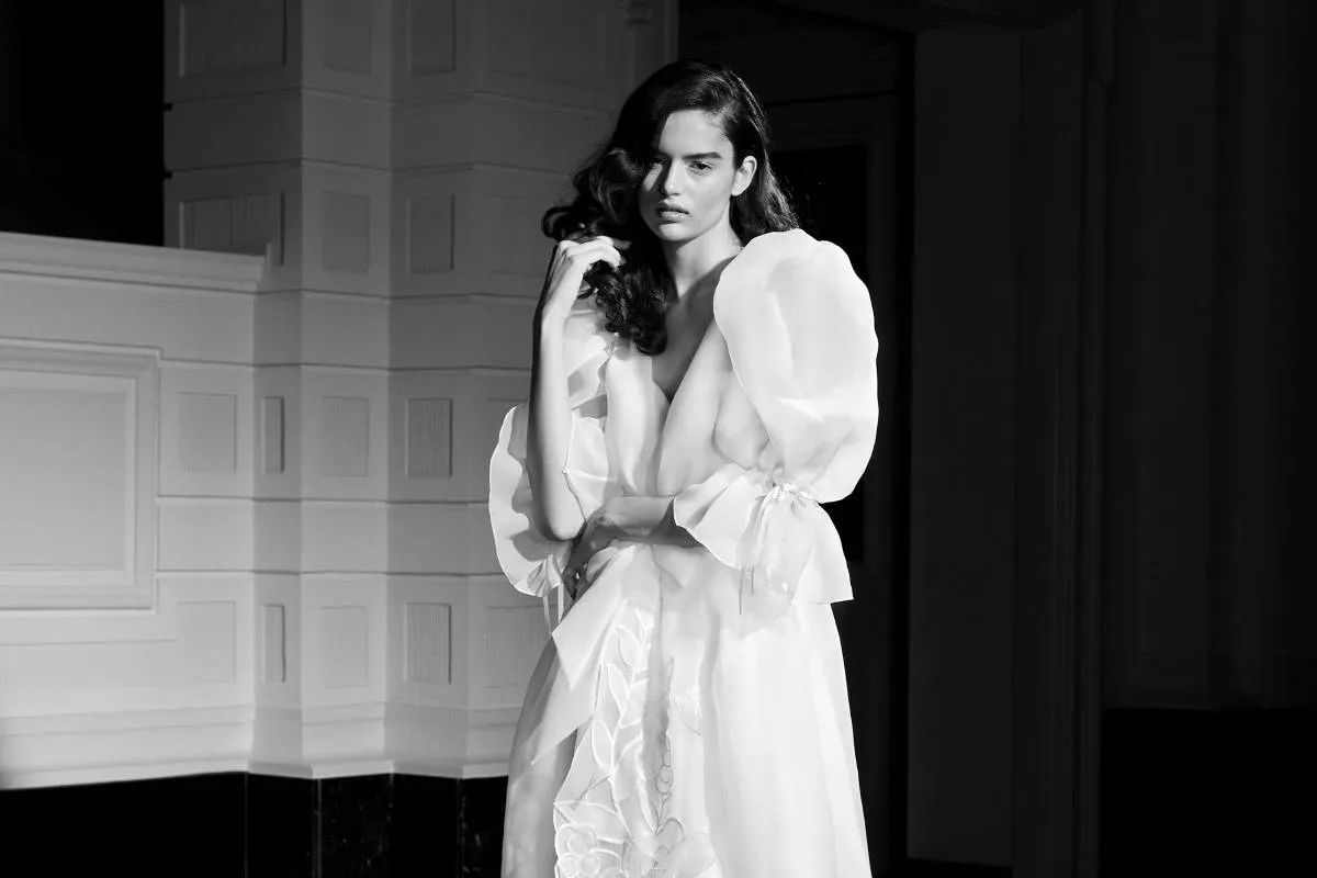 فساتين زفاف باكمام منفوخة