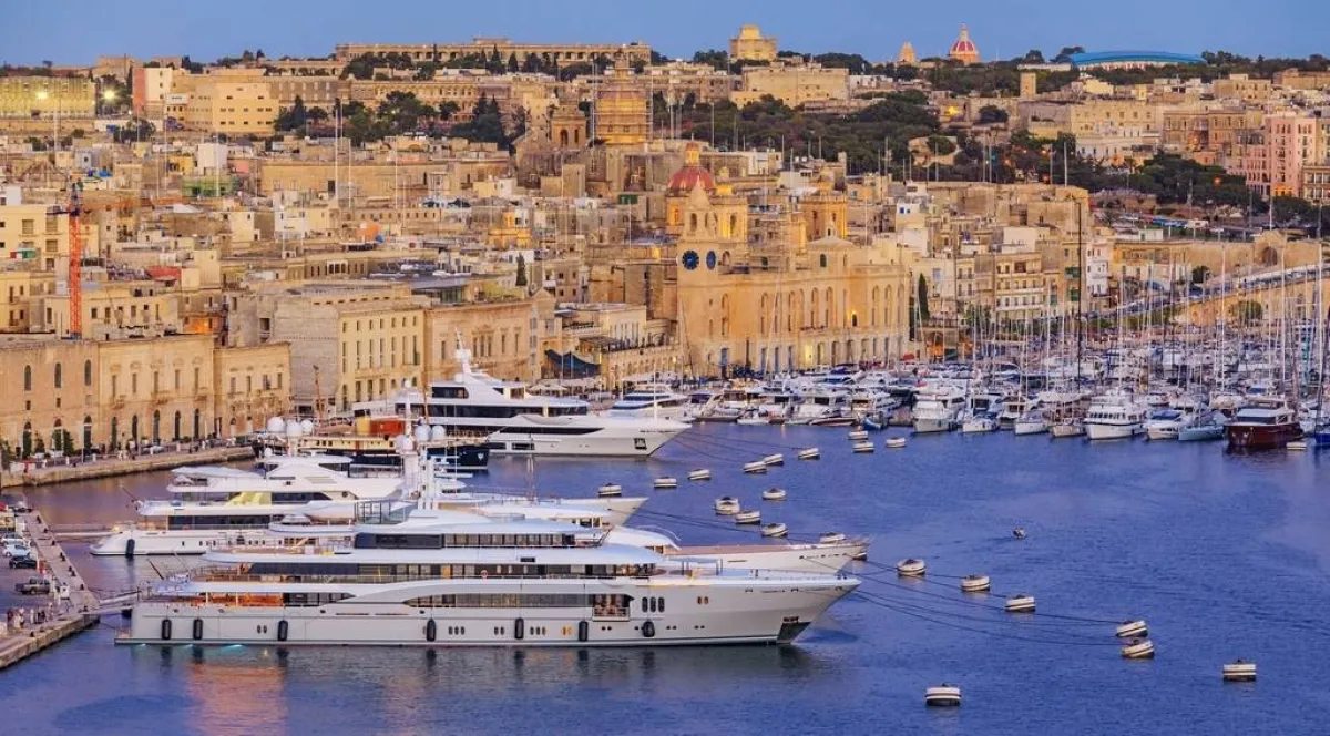 إطلالة على "غراند هاربور"