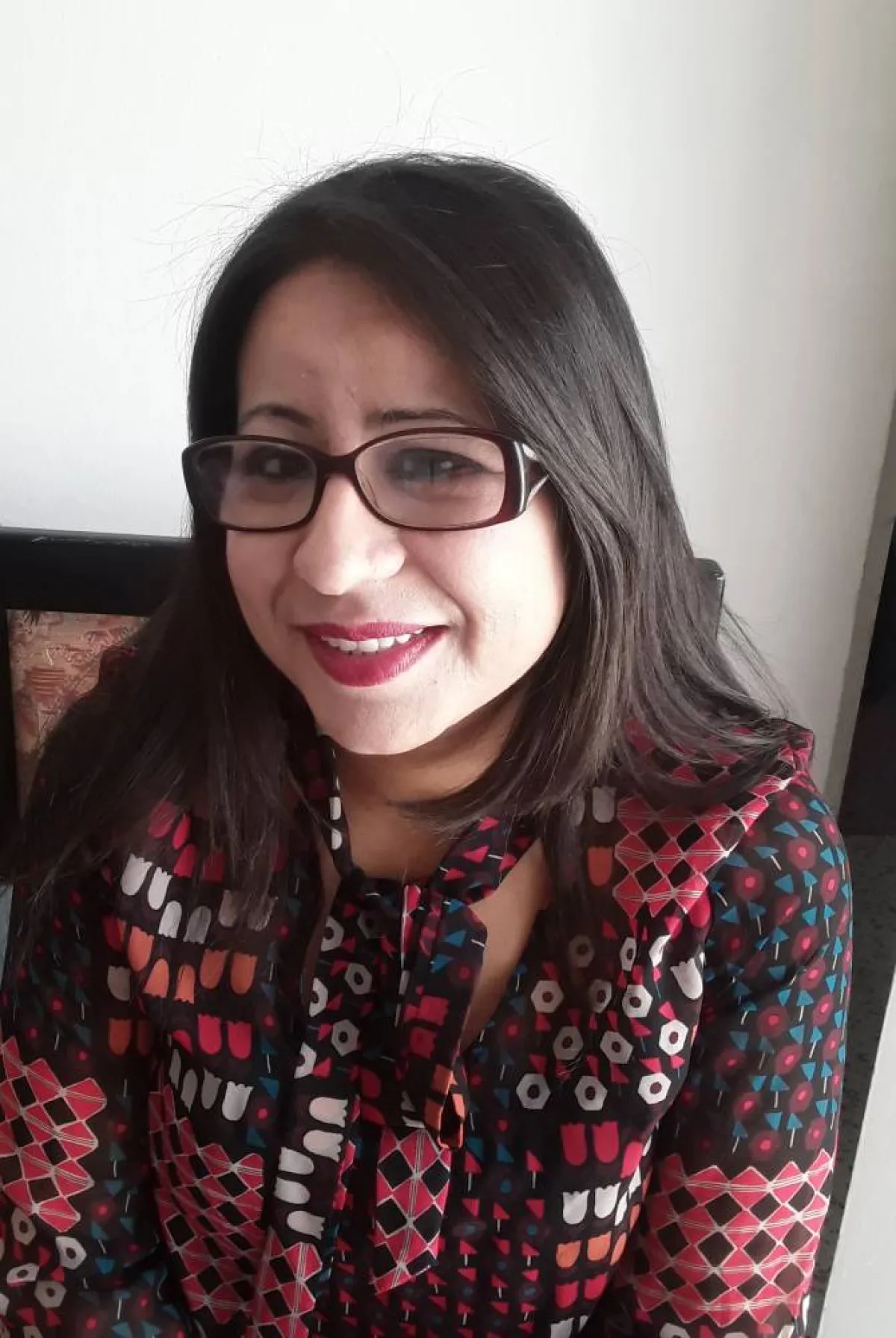 من تونس د. ابتسام الغابري، دكتورة في علم الاجتماع وعضوة بالرابطة التونسيّة للدّفاع عن حقوق الإنسان