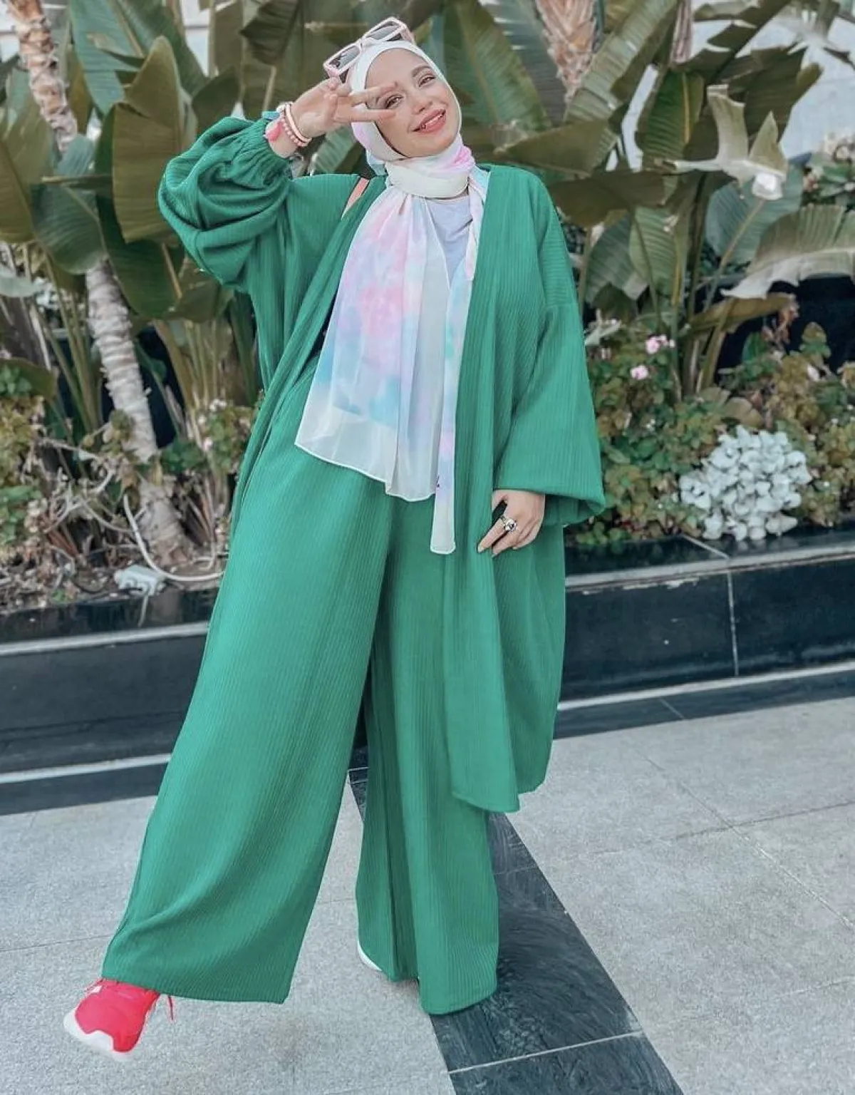 الازياء الواسعة