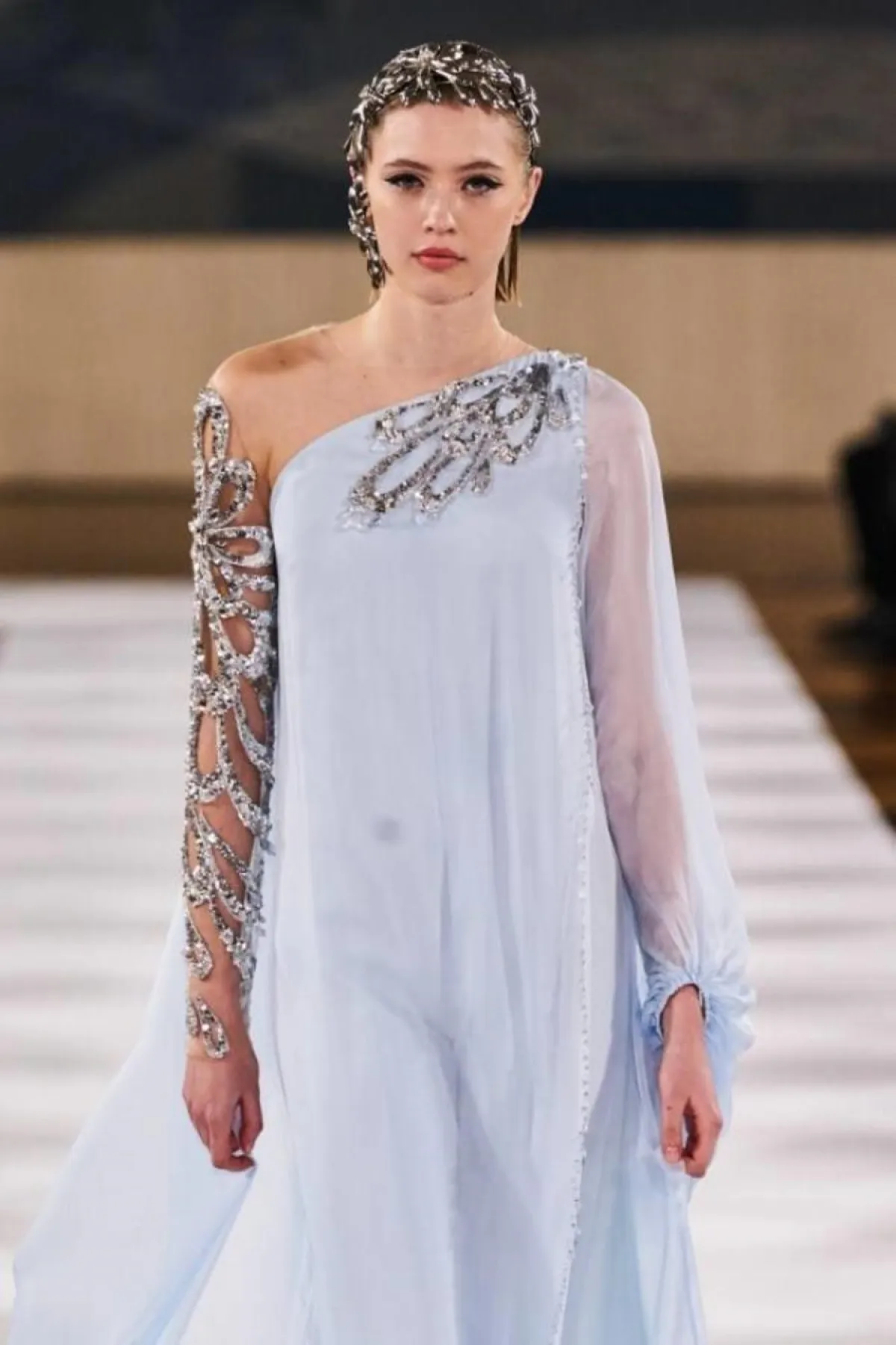 فستان خطوبة بلون التوباز من يانينا  Yanina