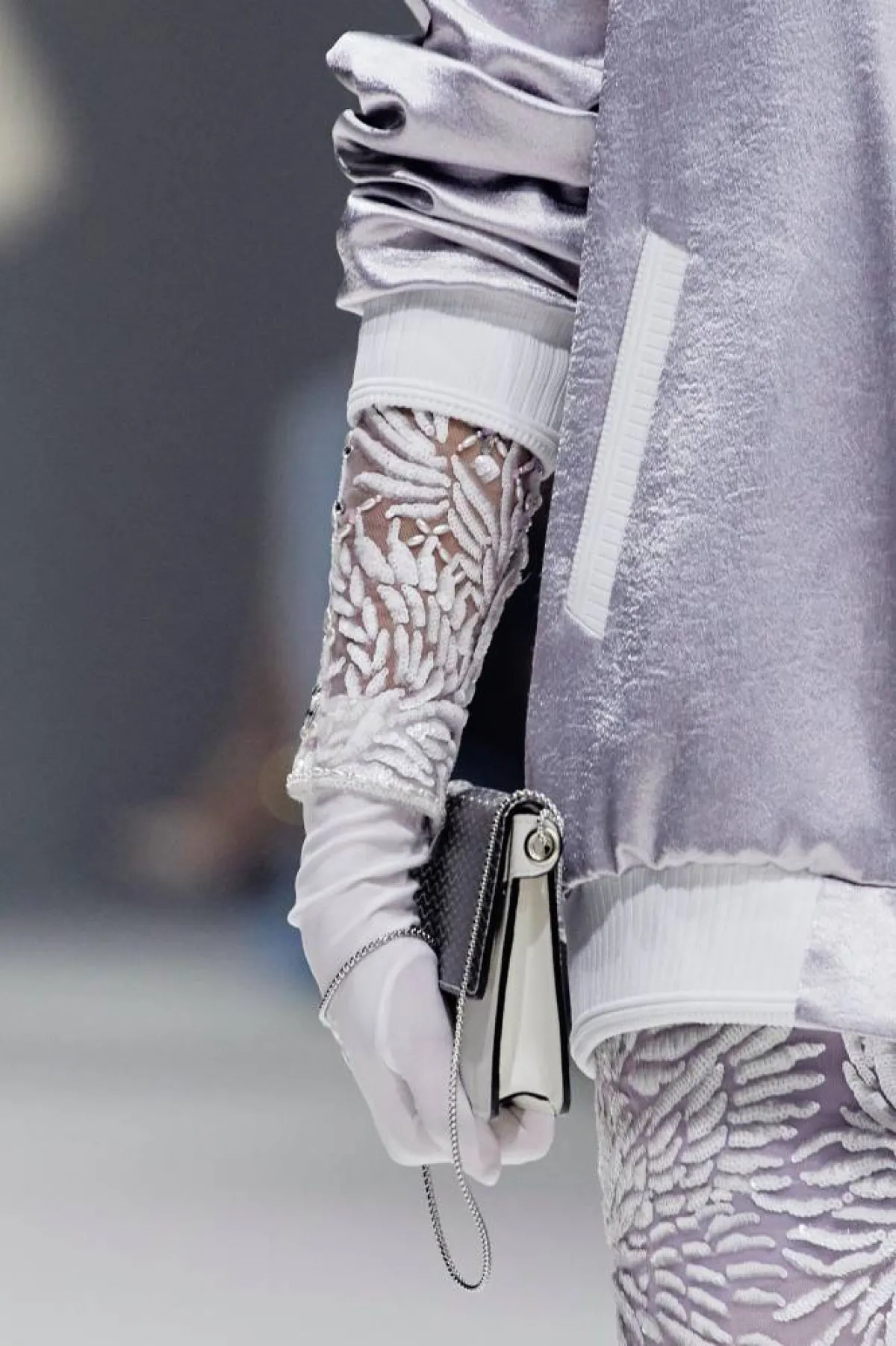 حقائب كلاتش لمختلف الأوقات