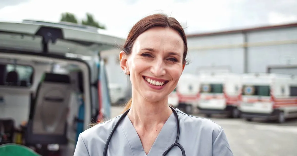 صورة للمسعفة