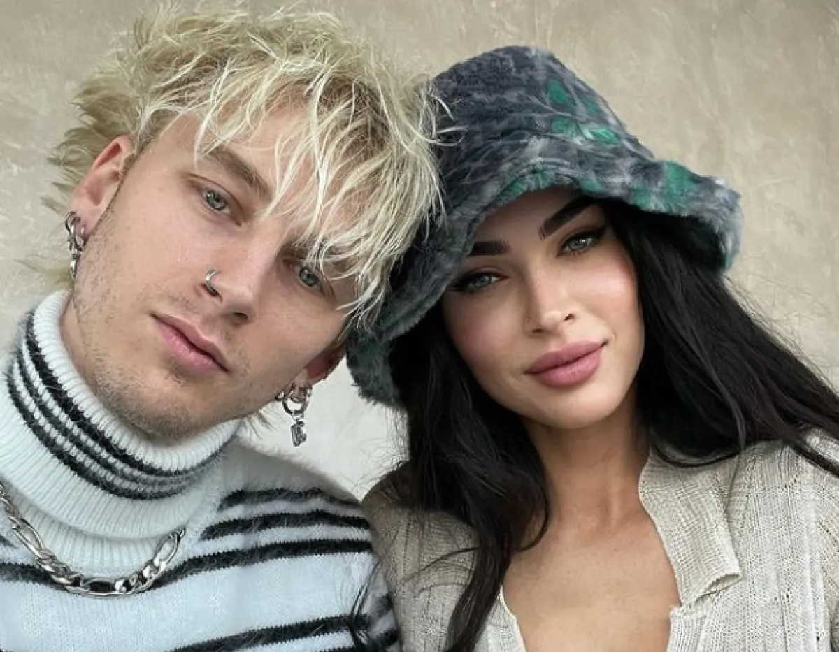 ميغان فوكس وماشين غن - الصورة من حساب النجمة على إنستغرام