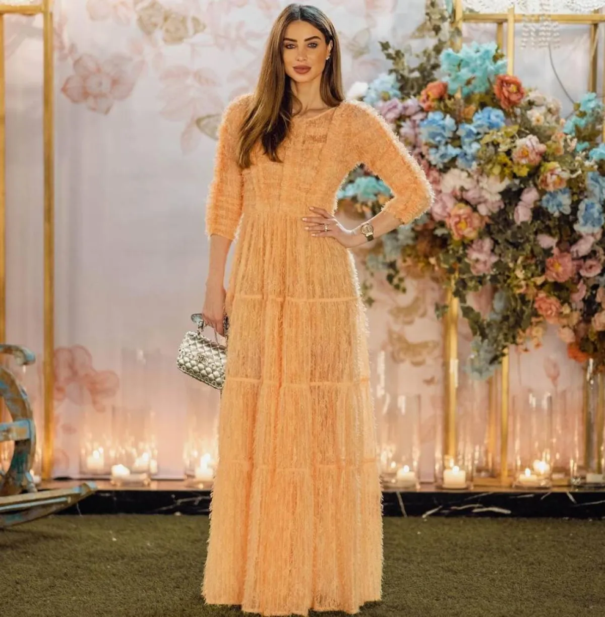 إطلالات محتشمة من أنابيلا هلال