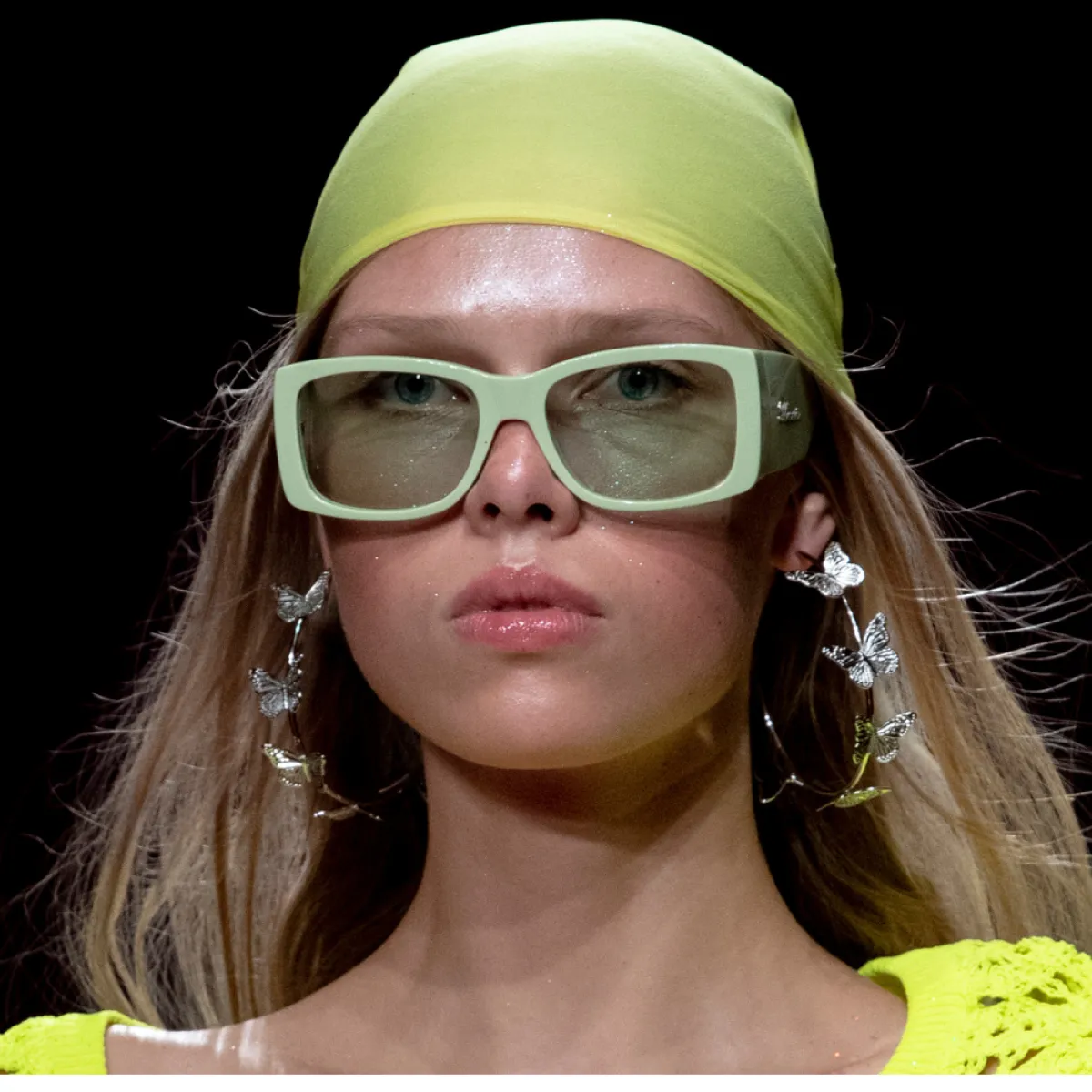 نظارة شمسية مستطيلة باللون الأخضر من بلومارين Blumarine