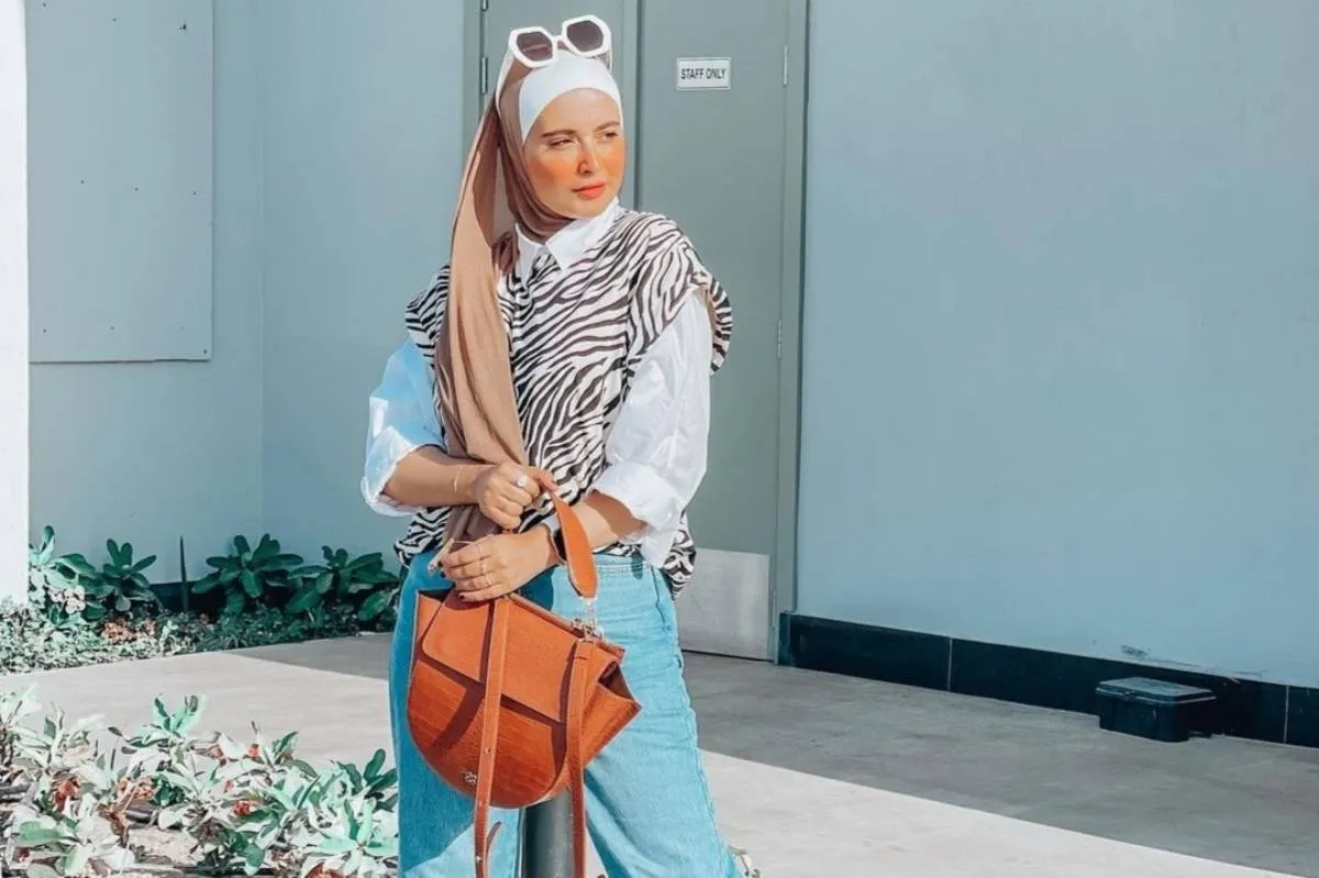 اختاري تصاميم بنطلون الدنيم الواسع