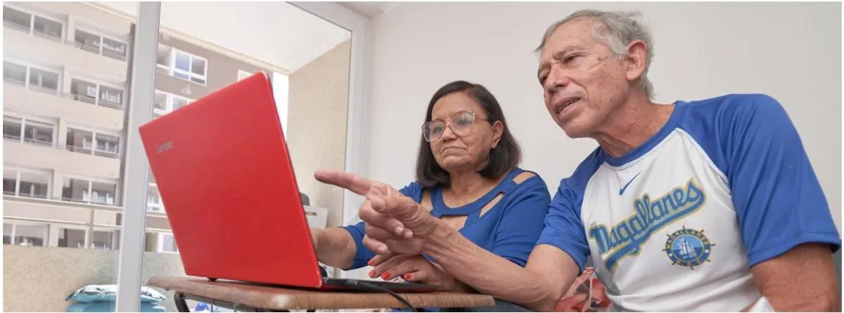  كبار السن والتقنيات الرقمية