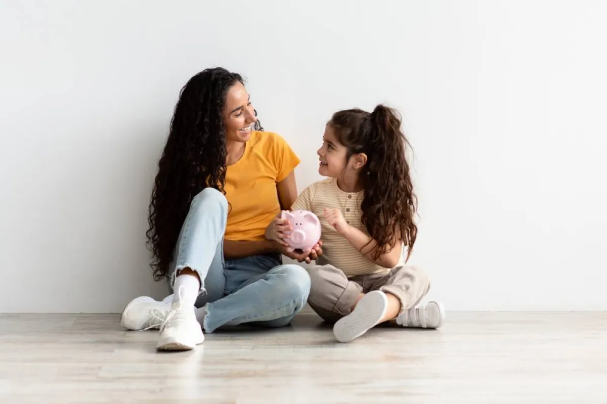 صورة لأم مع طفلتها