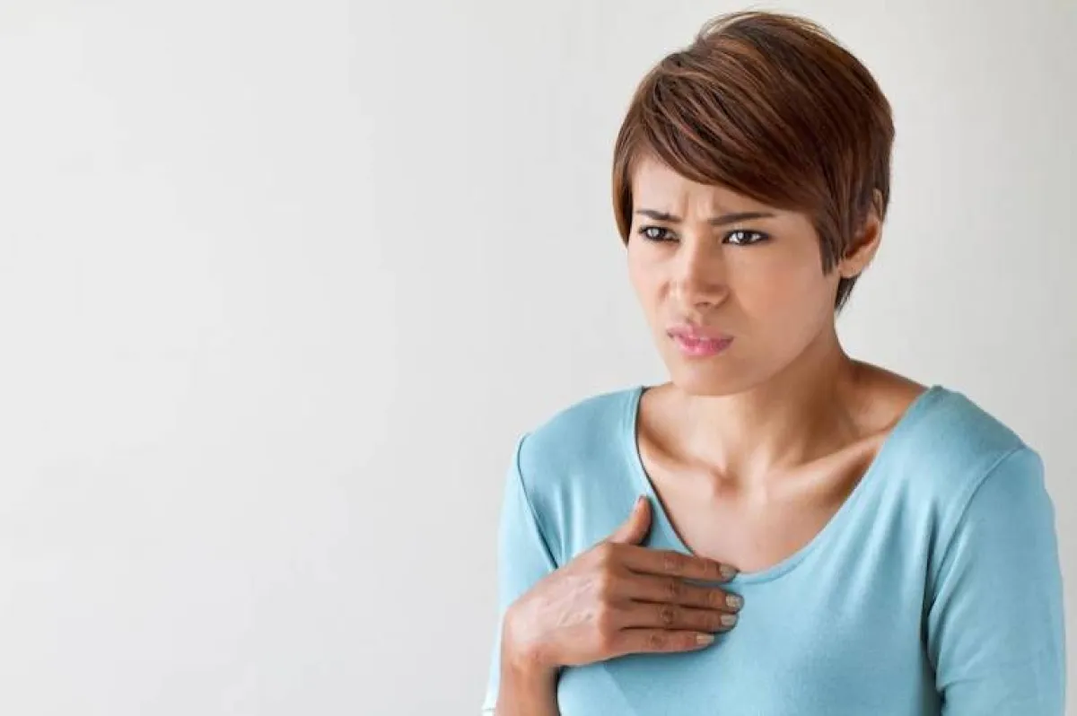 القلق والاكتئاب ونوبات الهلع من الأسباب الشائعة لخفقان القلب