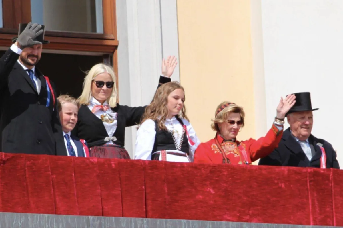 العائلة المالكة النرويجية تحتفل باليوم الوطني- الصورة من موقع Royal Central