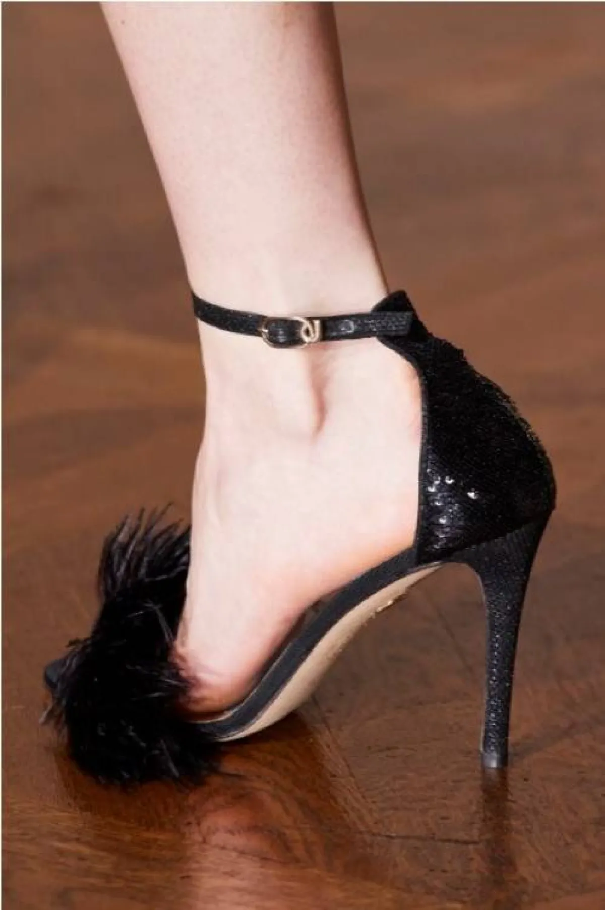 حذاء بالكعب العالي من كوش  Koche