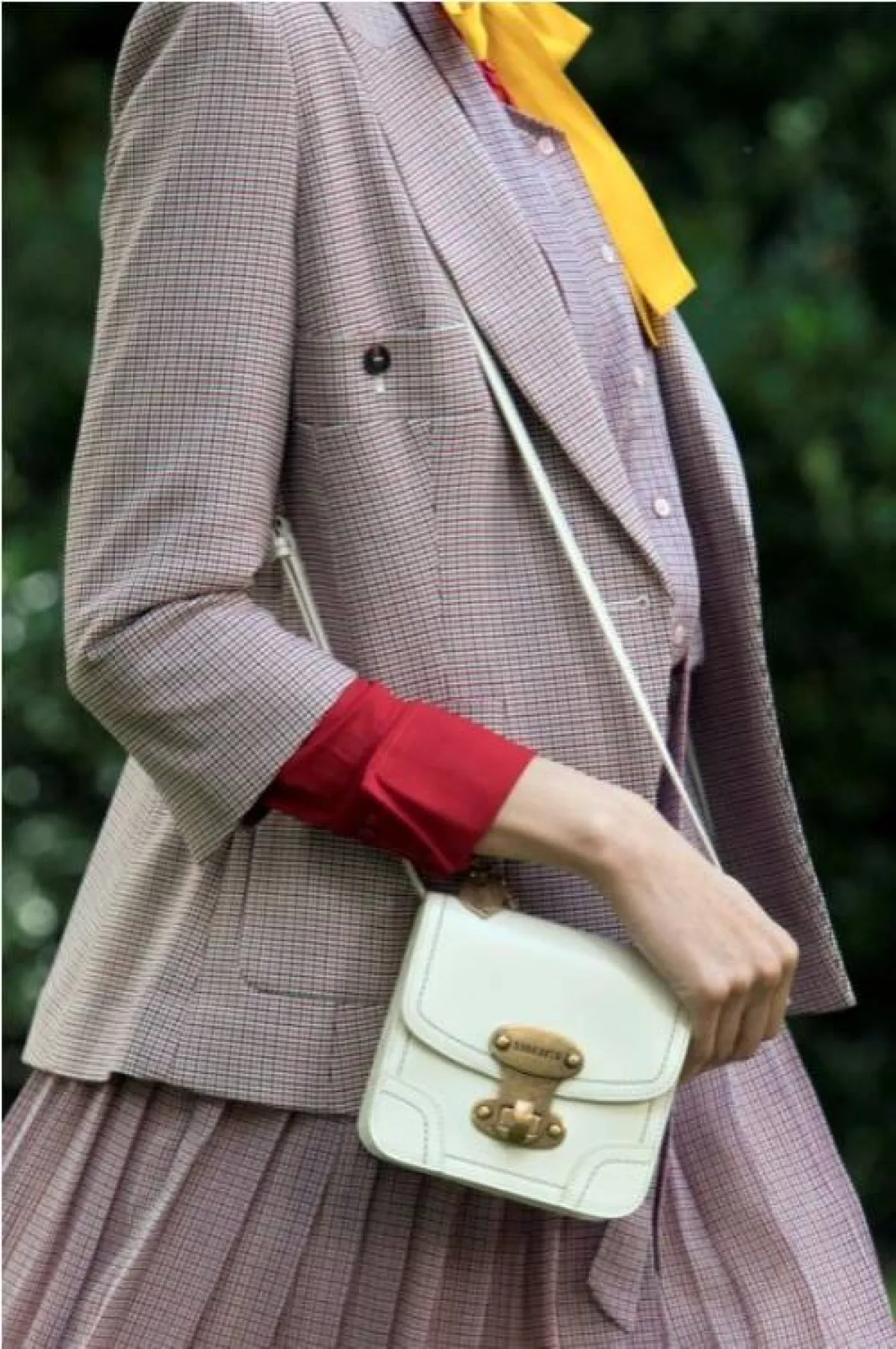 حقيبة الكتف من بورا أكسو  Bora Aksu